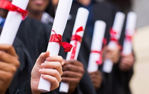 Image: Students With Diplomas